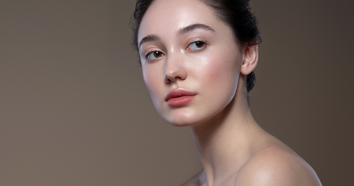 The Art of Minimalist Makeup